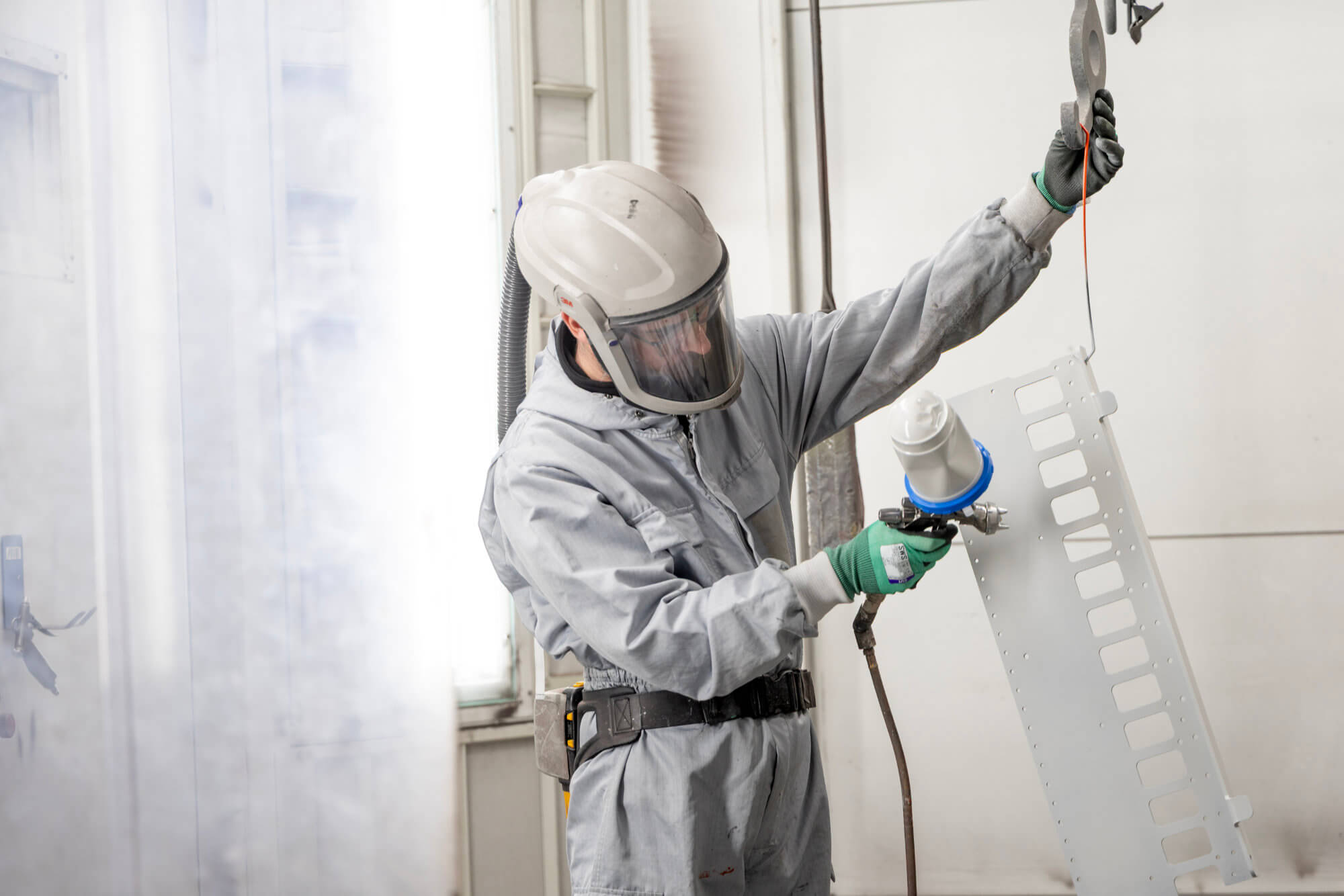 Cabine de peinture industrielle MovNtec