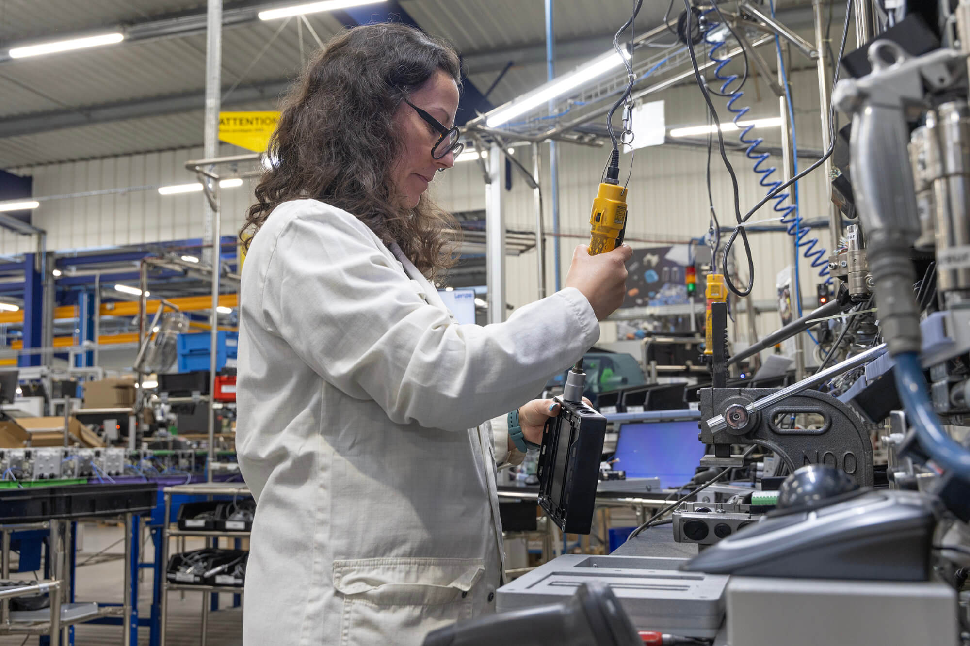 Chaine assemblage électronique